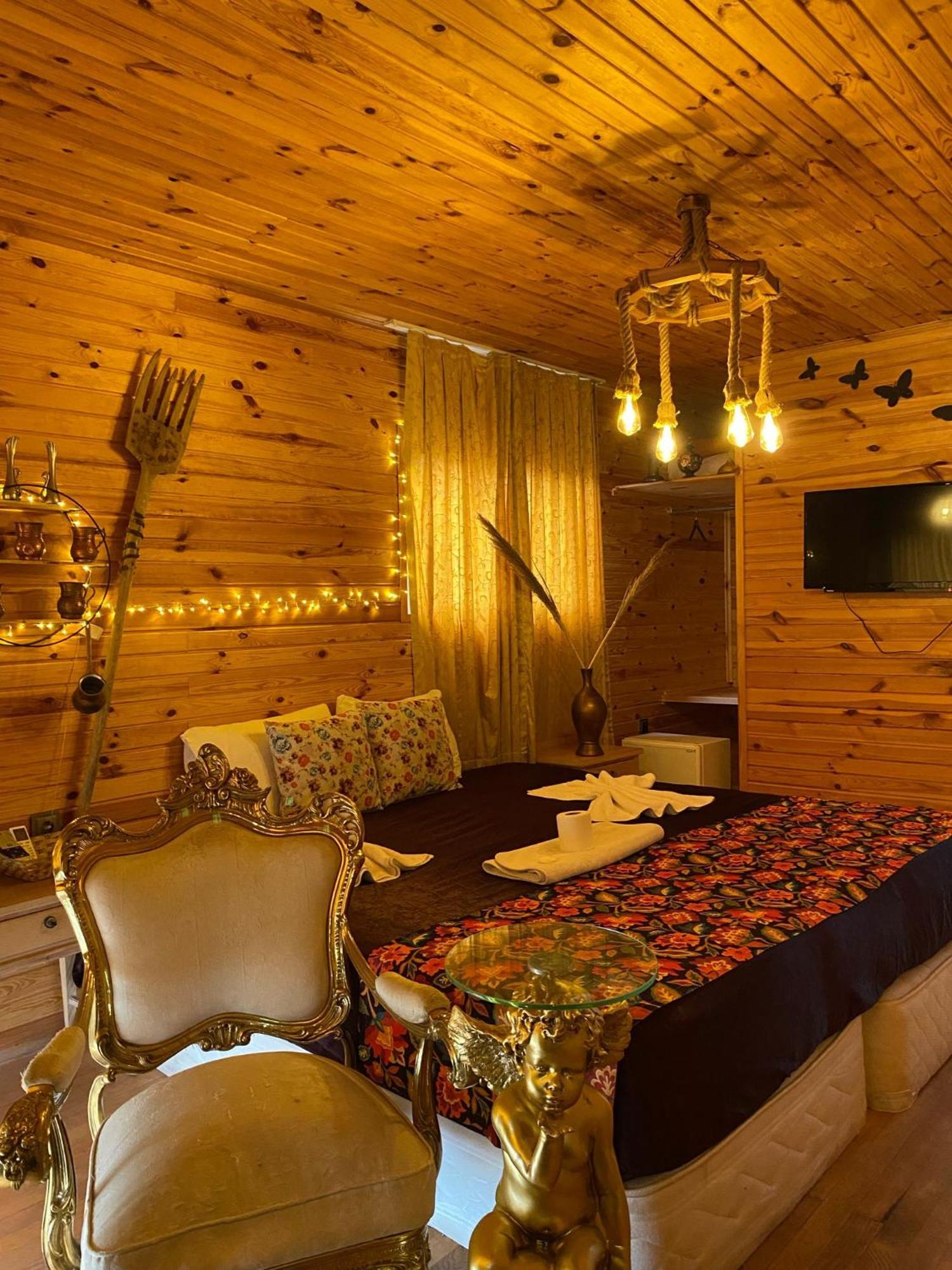 White Country Boutique Hotel 안탈리아 외부 사진