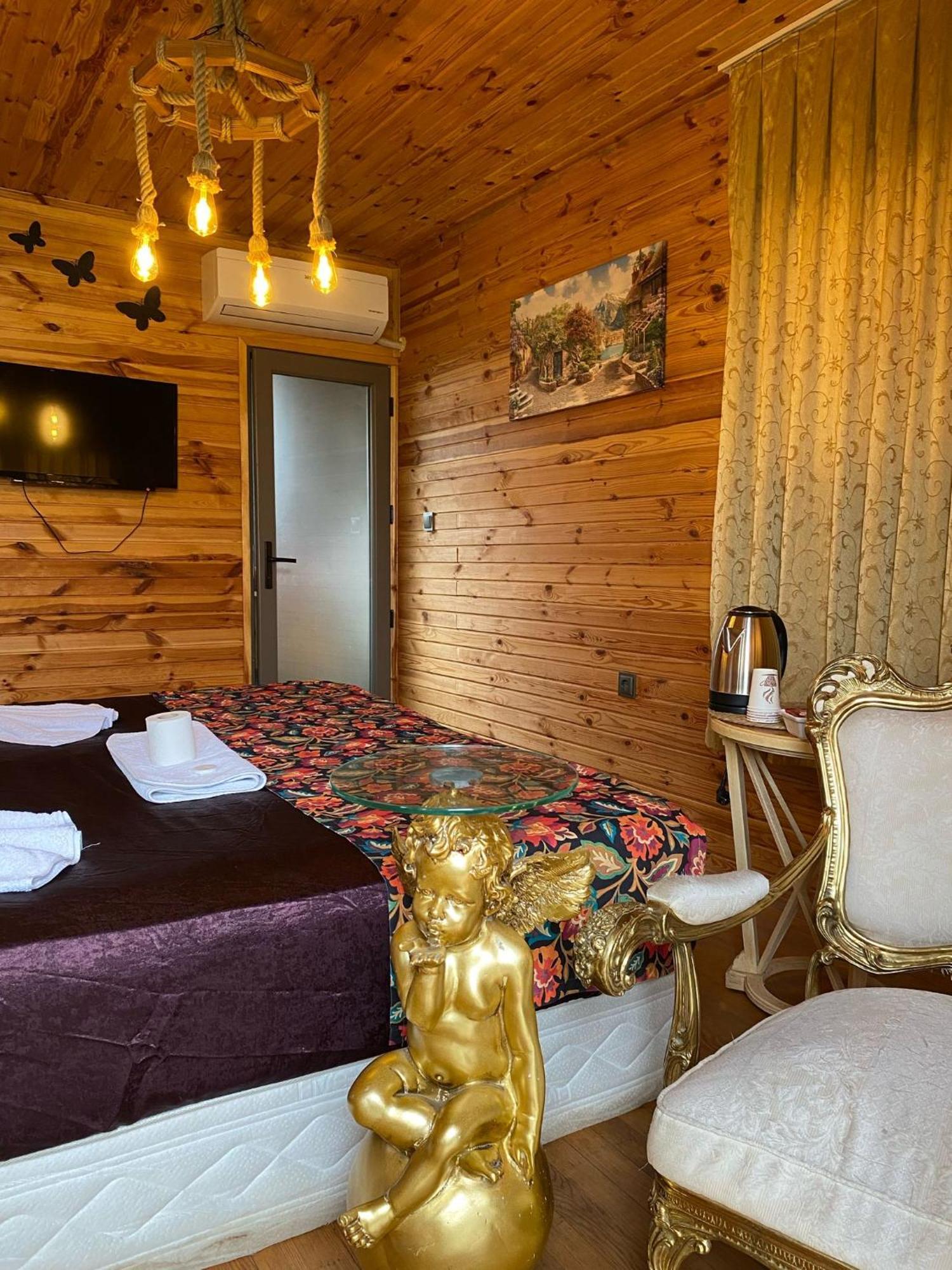 White Country Boutique Hotel 안탈리아 외부 사진